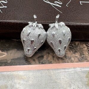 Vintage Strawberry Clip On Earrings Silver Tone Kawaii Cottagecore Retro